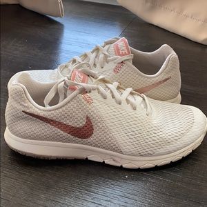 Women’s Nike Flex